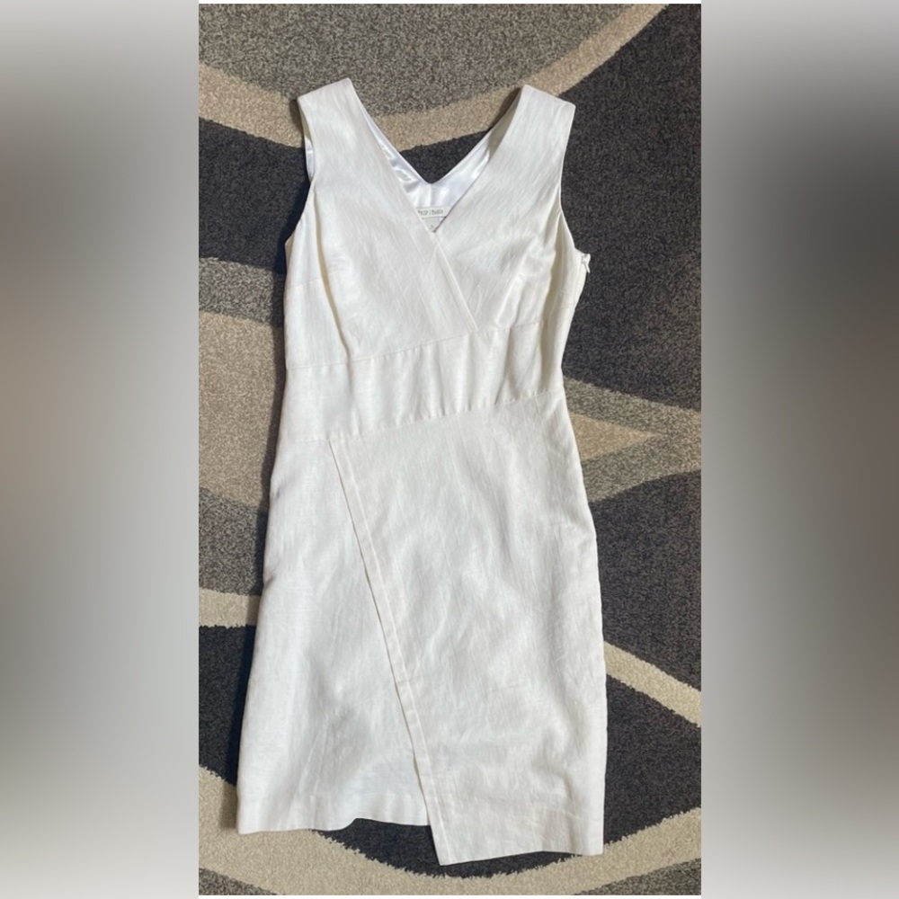 White House Black Market Elegant Off White New Sleeveless Dress Size 6